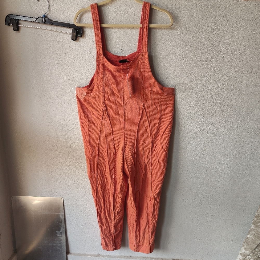 NWT woman's Urban outfitters overalls size M - Picture 2 of 11